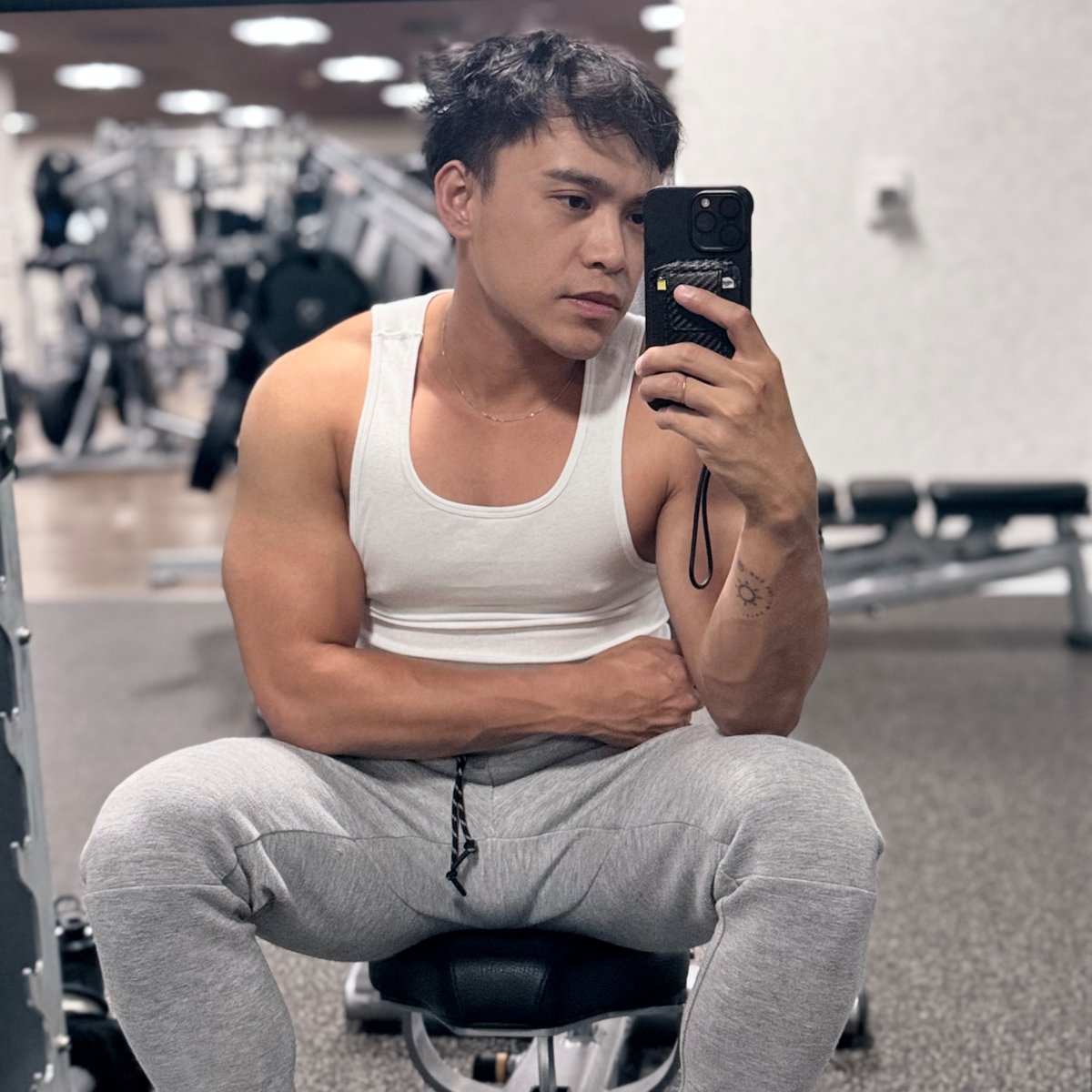 iKeinnot's tweet photo. I hope y'all having a good time. #gym #everyday #grok #post #triceps #all #GBU #pride https://t.co/FOA2XorxDV