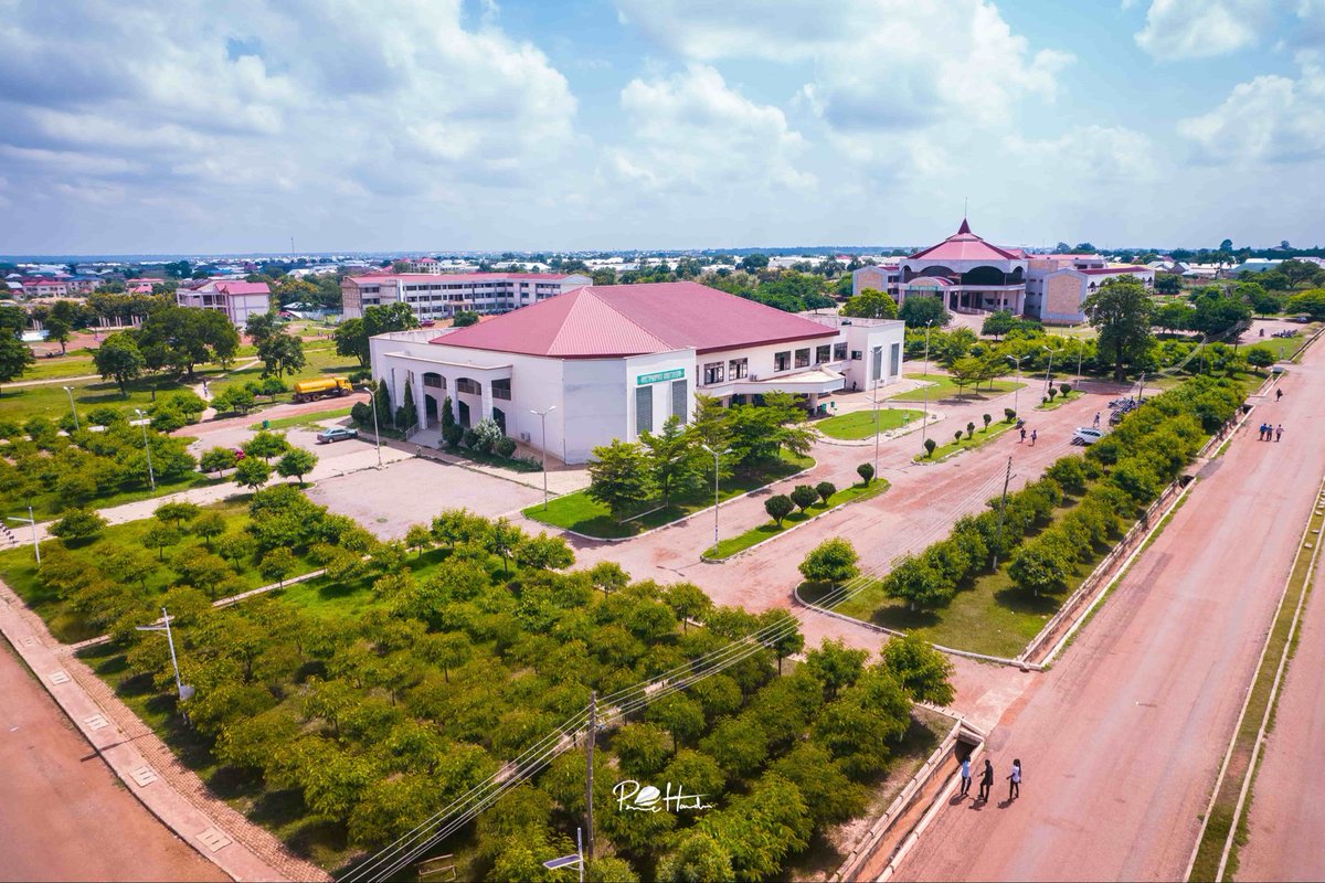 uds_official's tweet photo. 🎓 EPI SCHOLARSHIP CALL! 

UDS invites eligible Level 100 &amp; 200 students to apply. Applications close 19 Oct. 2026. 

📌 Details: https://t.co/2ddnE4VGqT 

#UDS #Scholarship https://t.co/P3ArUfG7Bo