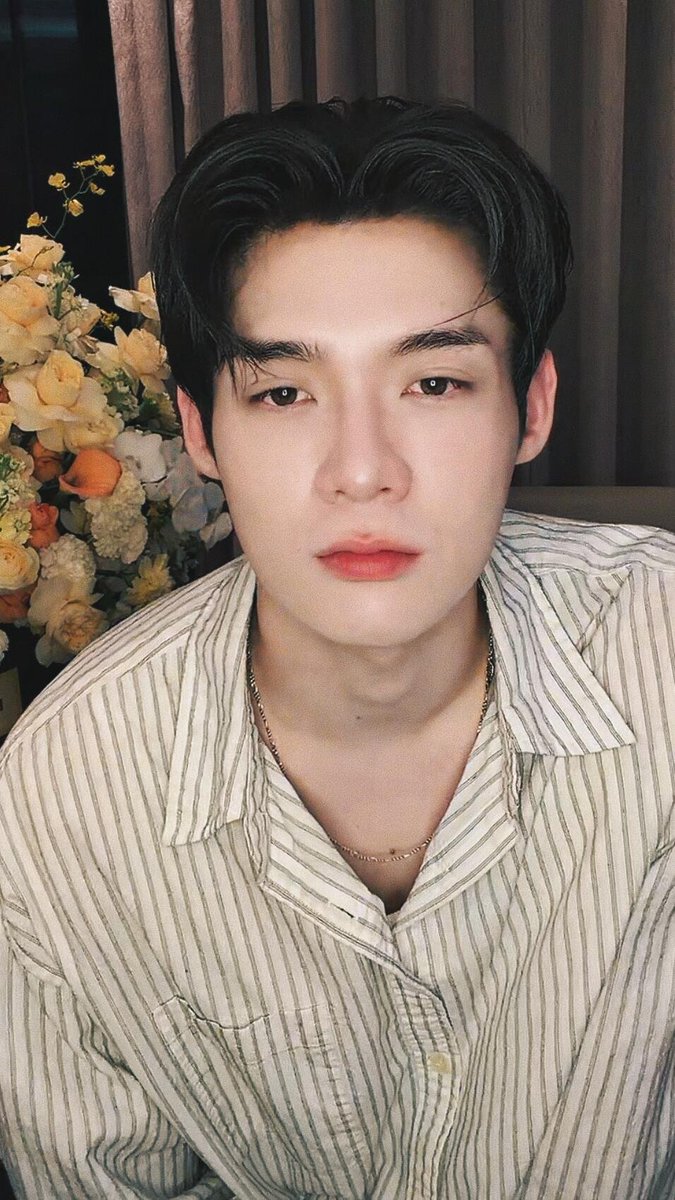 LunaChan618's tweet photo. Nếu bạn đang tìm kiếm một diễn viên đáng để cổ vũ lâu dài, hãy chú ý đến Kim Yoon-sik. Gương mặt, diễn xuất và nhân phẩm đều xuất sắc, nên nếu bạn trở thành fan, chắc chắn sẽ không bao giờ hối tiếc.
WE STAND WITH KIM YOON SIK

#KIMYOONSIKSHINES
#KIMYOONSIK https://t.co/Uy9binv35S