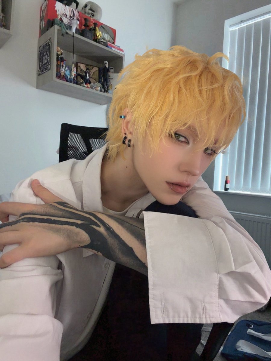 cos_hakoo's tweet photo. After a long break, I can finally cosplay my favorite boy. I’m so happy <3

@nodeok #yangilwooandi #yangilwoo #manhwacosplay #yangilwooandme https://t.co/cFMGeuemYd
