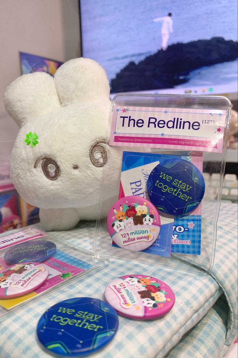 dejundoie's tweet photo. rt &amp; likes are appreciated :D

[the redline freebies by @dejundoie]
we stay together, 
127 million miles away 🌟✈️🌠

just say hi &amp; kindly ask for one! <3
you'll find me carrying dohaeng🍀
📍indo arena, time &amp; place tba
 
#TheRedline_JKT
#THEREDLINE_JAKARTA https://t.co/Z4w7wUmZyV