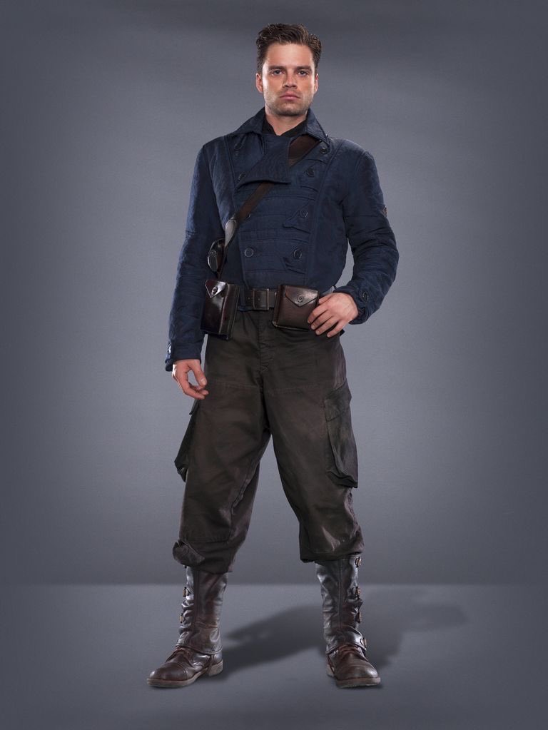 nonistxrk's tweet photo. am i dumb but i just realized that buckys fatws suit looks so much like his howling commandos one https://t.co/2Lh5l7jm4G