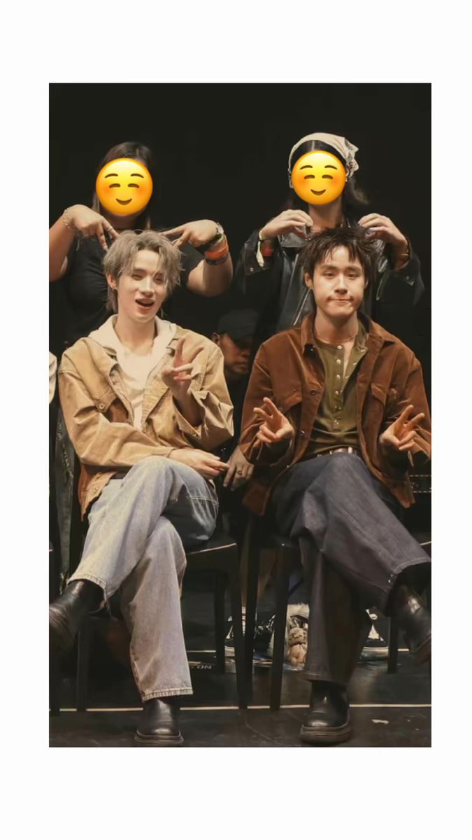 its_Quitie25bb's tweet photo. My Photo Op with LYKN 5:5 🥹🫶
#LYKN #LYKNDuskandDawnxManila #LYKNDuskandDawnWorldTour2026 https://t.co/U9QwKWvvXk