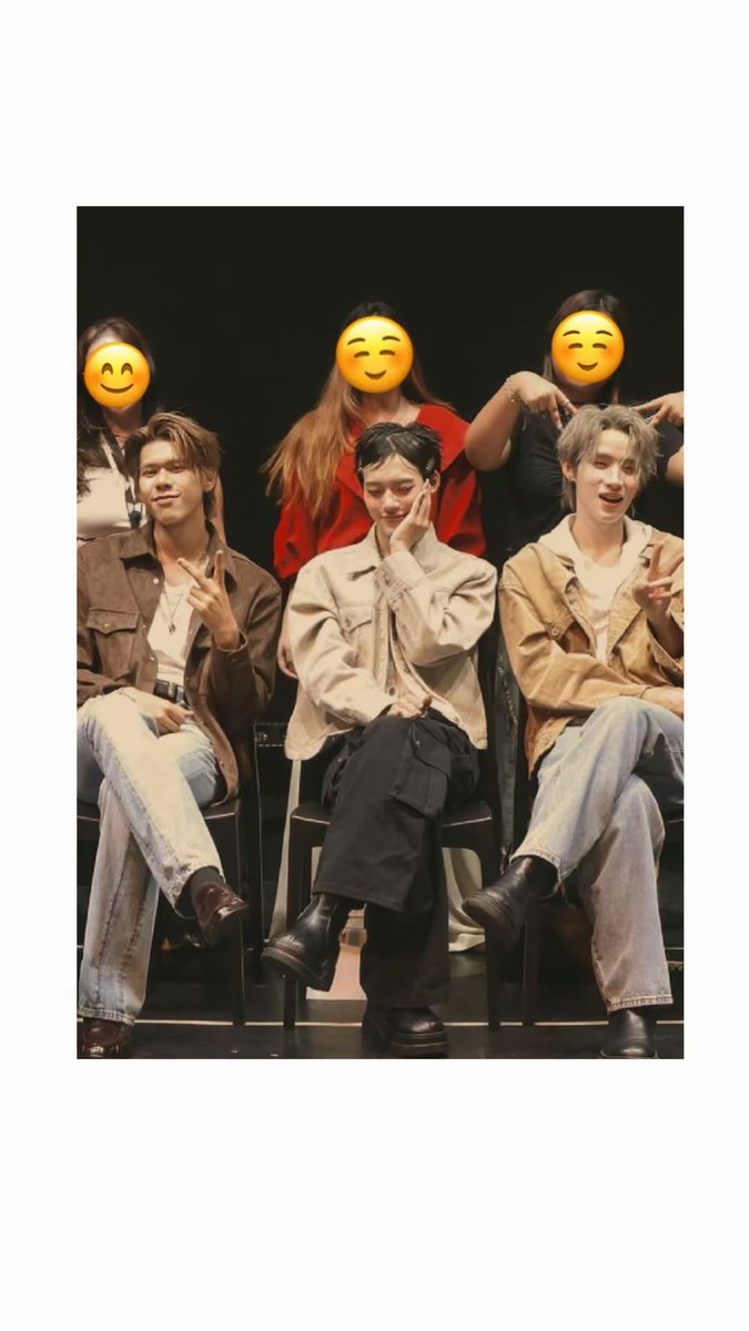 its_Quitie25bb's tweet photo. My Photo Op with LYKN 5:5 🥹🫶
#LYKN #LYKNDuskandDawnxManila #LYKNDuskandDawnWorldTour2026 https://t.co/U9QwKWvvXk