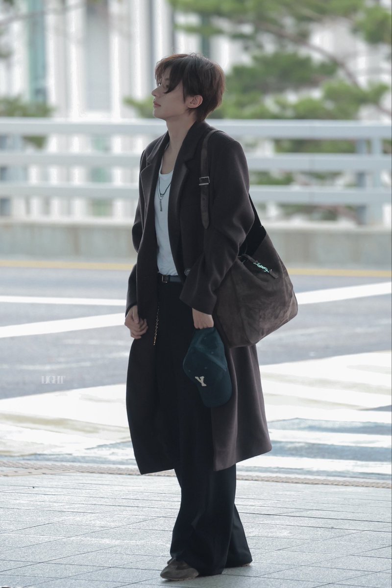 Light__094's tweet photo. 260928
#RIIZE #라이즈 #ANTON #앤톤 #アントン
#ANTONxSaintLaurent
#SaintLaurent https://t.co/uMxWlxFkvH