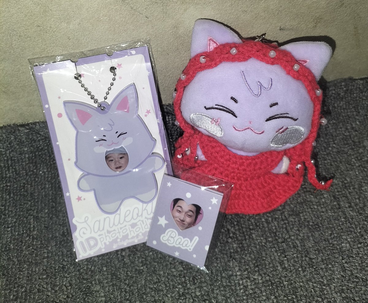 giyuuterbang's tweet photo. Thank you so much @shoftvisual_lab dan @dadacesan karena sudah membuat ID photo holder yang gemas inii😍🫶

Kaka Sen dan Dede Sen happy banget menyambut kedatangan papih San waktu masih secimitt🤭🤏 https://t.co/HOSY4cqI6r