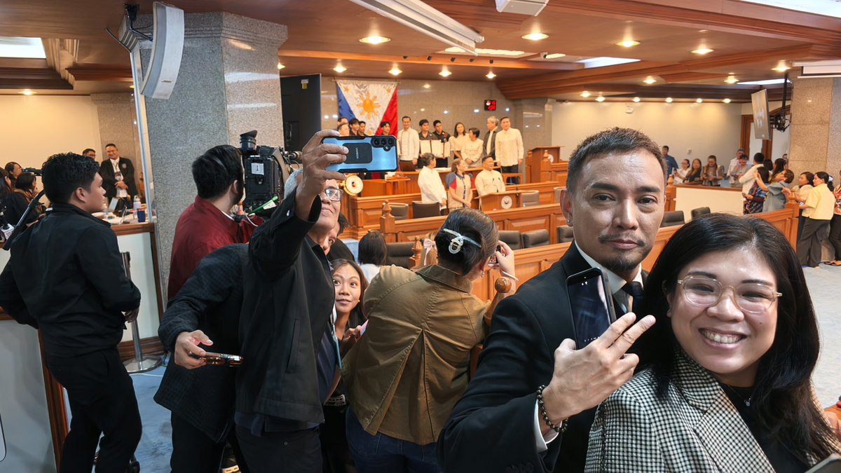 Joseph_Morong's tweet photo. @SB19Official lauded at the Senate for bringing Filipino music to the world @gmanews @24orasgma https://t.co/tRERHGKIul
