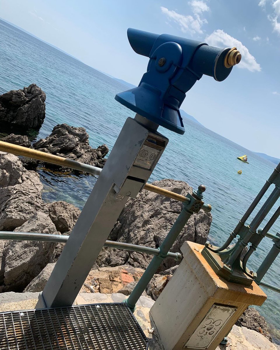 merybox's tweet photo. Danke @ René ☺️

#gesehenundandichgedacht #fernglas #monocular #focus #aussichtgenießen #croatia #croatia🇭🇷 #wanderlust #fernweh #instatravel #fernweh #viewingmachine #opatija #mediterranean https://t.co/uS6set3HOh