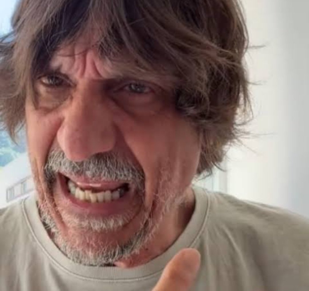 JoaquinEterno's tweet photo. Blogueiro de extrema-esquerda Peninha fez um vídeo se referindo a sertaneja Ana Castela como "Ana Cadela". Internautas apontam misoginia por parte do militante petista. https://t.co/eFXOFjUDt1