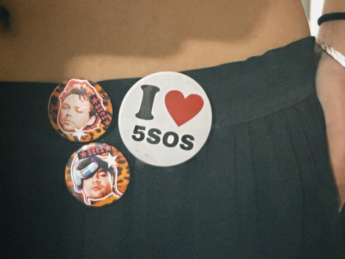 ltwtlima's tweet photo. i ❤️ 5sos https://t.co/7XVsLG6roc