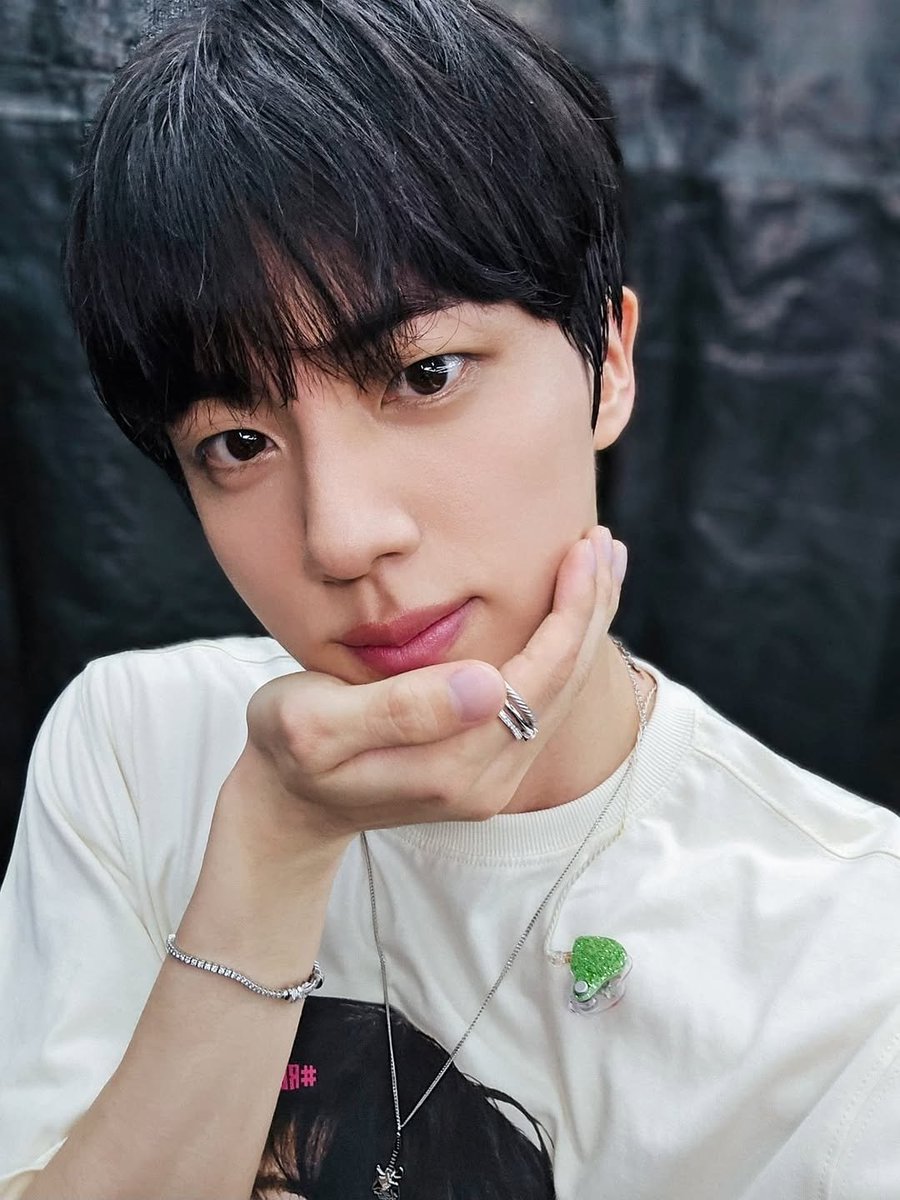 RJJH012's tweet photo. 이것이 진정한 잘생김!!!!💜💜💜🐹🐹🐹 https://t.co/uohL7nEbaH