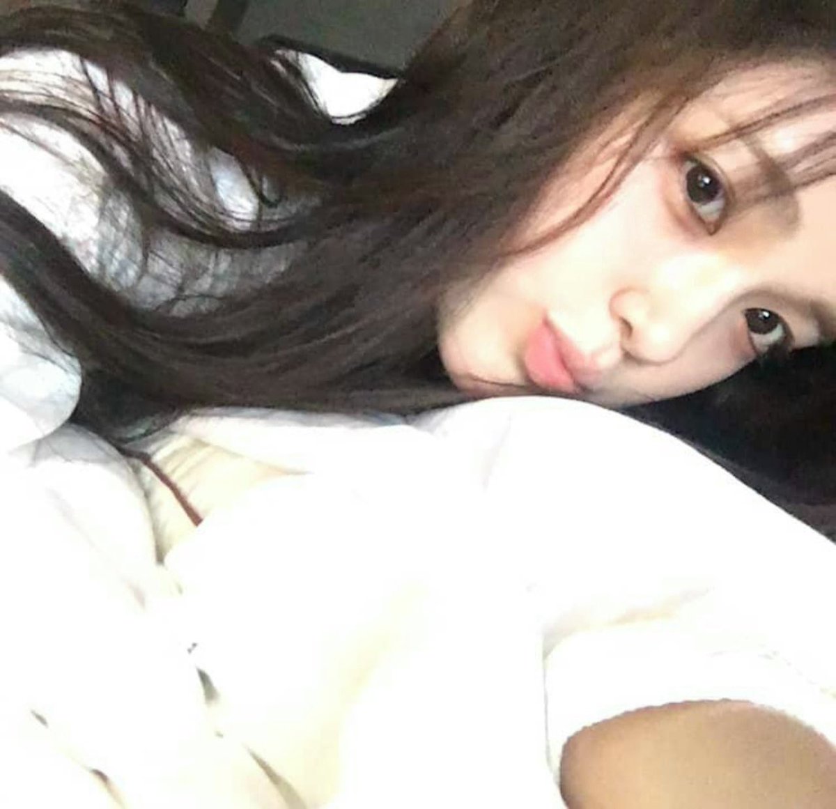 yuhapost's tweet photo. weverse update #yuha ♡ https://t.co/XX0cUbgeTs