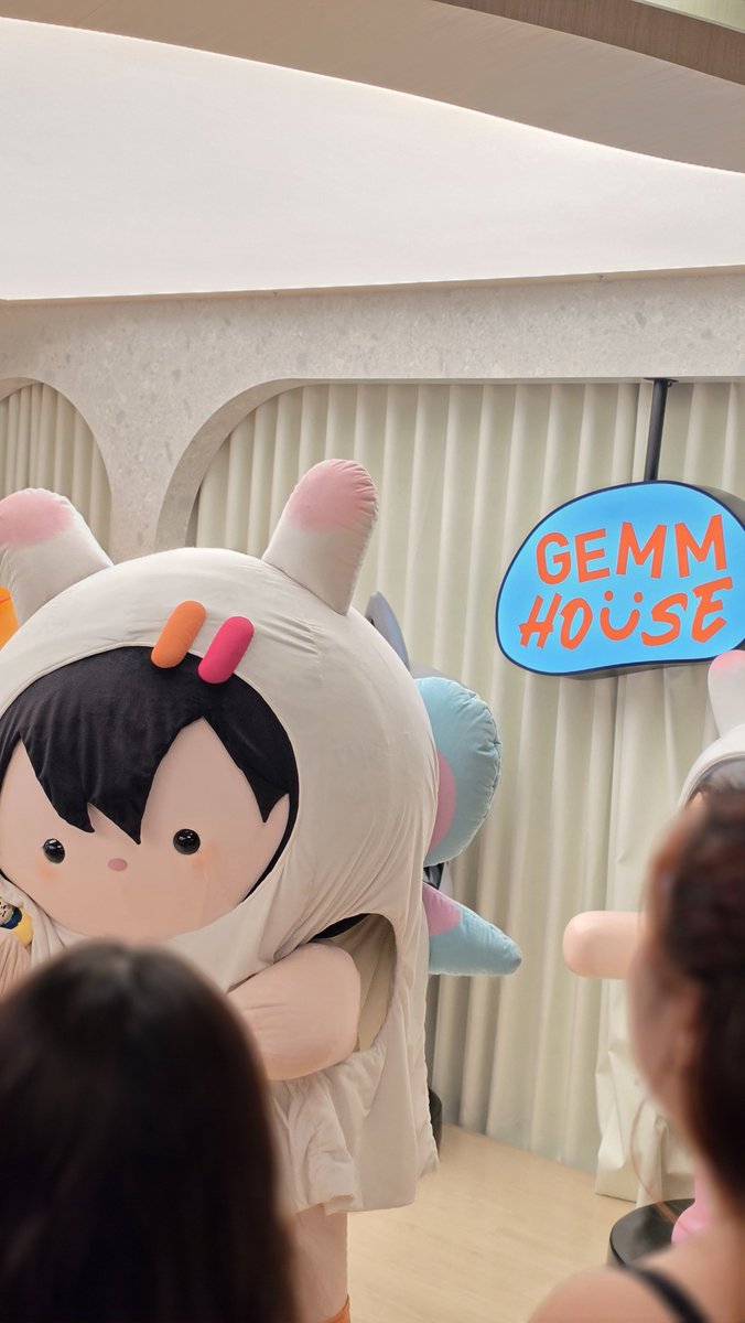 any_GMMTV's tweet photo. เอนี่มาเลี้ยงพิเพิ่มกะจัมโม่ที่
#GEMMHOUSE ง้าบ

#ANY https://t.co/uNfOeWlHD7