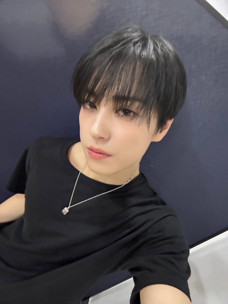 takdungiii's tweet photo. 존잘수준ㄹㅇ말않되, https://t.co/aVeQ96HVQ5