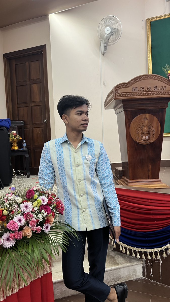 DoenKosal9625's tweet photo. ស្នេហាគឺជាការបោកប្រាស់💔 https://t.co/SX3tNzMI0g