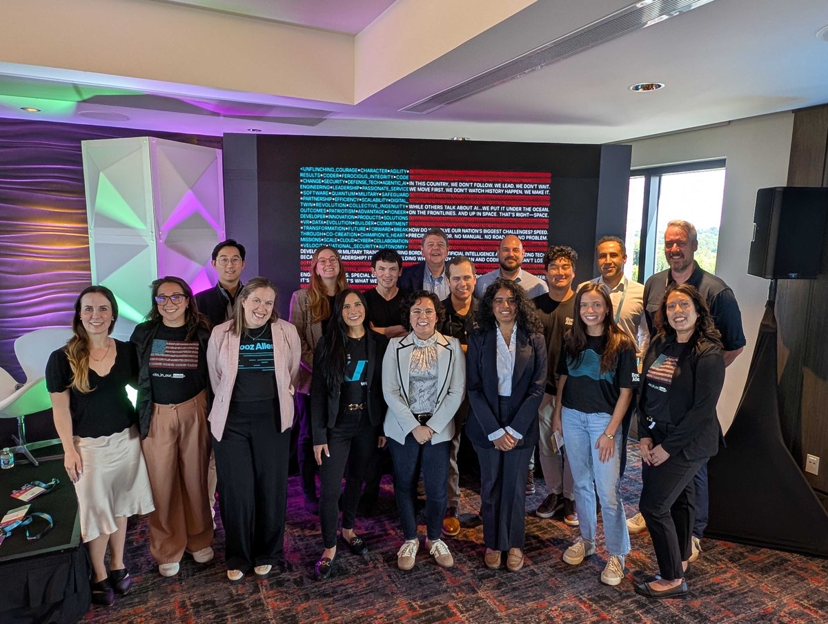 BillJVass's tweet photo. Key takeaways from #QWC2026: quantum is getting smaller, cheaper, and more power efficient. I’m encouraged by the progress in error correction, compact systems, and near-term neutral-atom machines. And my favorite swag? Tweezers. #IYKYK https://t.co/P38Q7sa9Tm