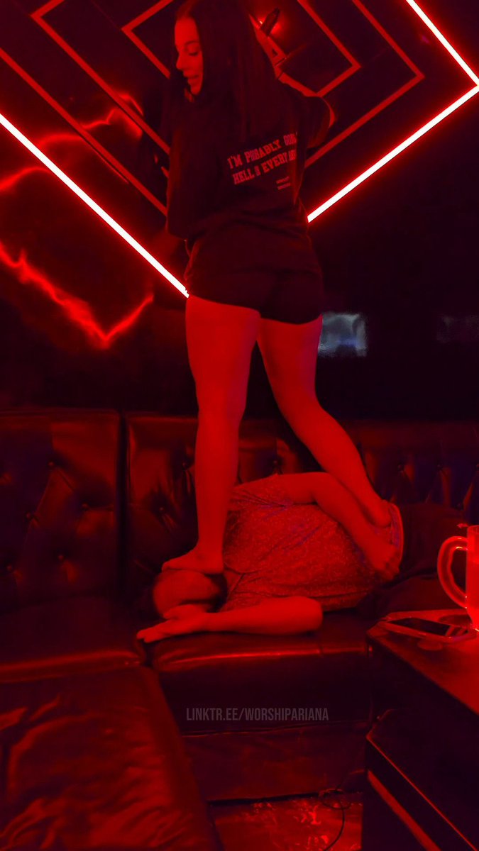 spoilarianaaa's tweet photo. How much goddess is a great red card lol 😂 

#findom #femdom #cuck #cbt #wbbd #paypig #shoppingspree https://t.co/R6mmCfnytf