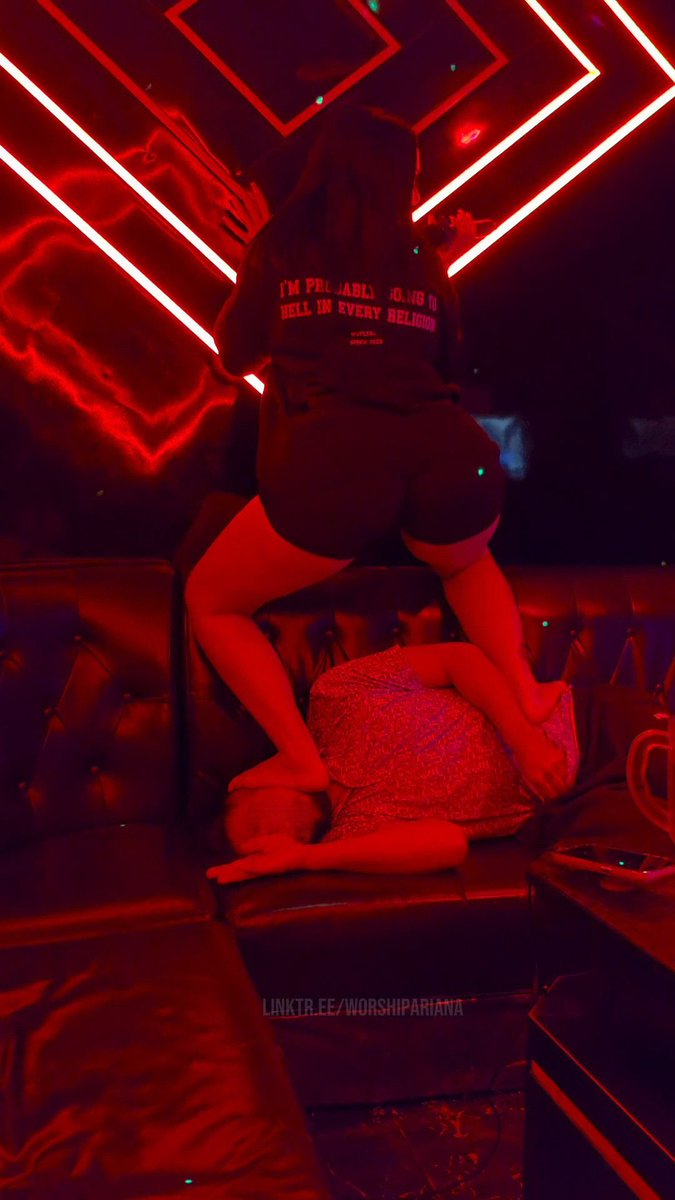 spoilarianaaa's tweet photo. How much goddess is a great red card lol 😂 

#findom #femdom #cuck #cbt #wbbd #paypig #shoppingspree https://t.co/R6mmCfnytf