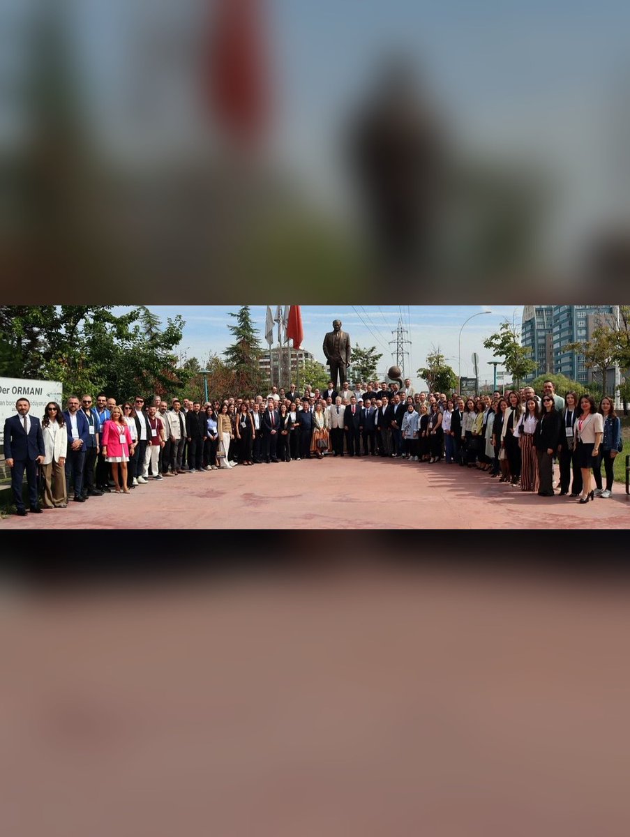 aburak_m's tweet photo. 1/9| KALDER Bursa ve Stratejik Satınalma Derneği tarafından düzenlenen etkinliğe katıldım. 
Otomotiv sektörünün güncel meselelerinin ve gelecekteki rekabet dinamiklerinin OEM ve tedarikçi perspektifinden ele alındığı iki oturumda, farklı değerlendirmeleri dinleme fırsatı buldum. https://t.co/46WstoOJNy