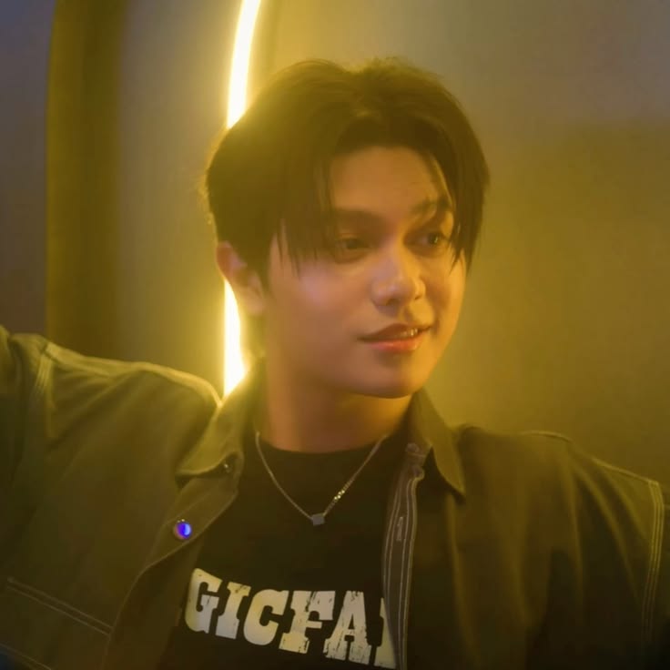 keencaskey's tweet photo. in another life,                 in another life,       
dean                                    khun rome https://t.co/LqY8d5rlHZ