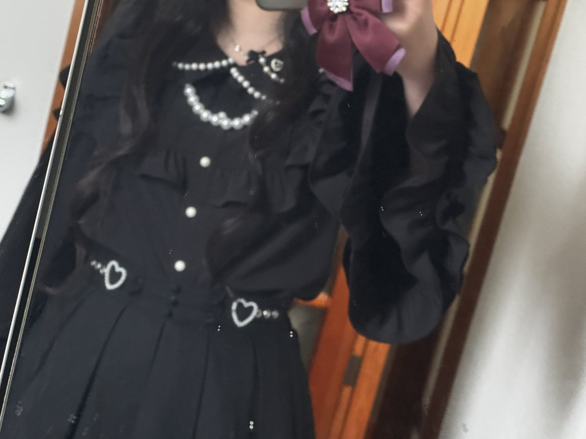 yo______no___'s tweet photo. 昔の私巻くの下手すぎて笑える https://t.co/2qIR172NM2