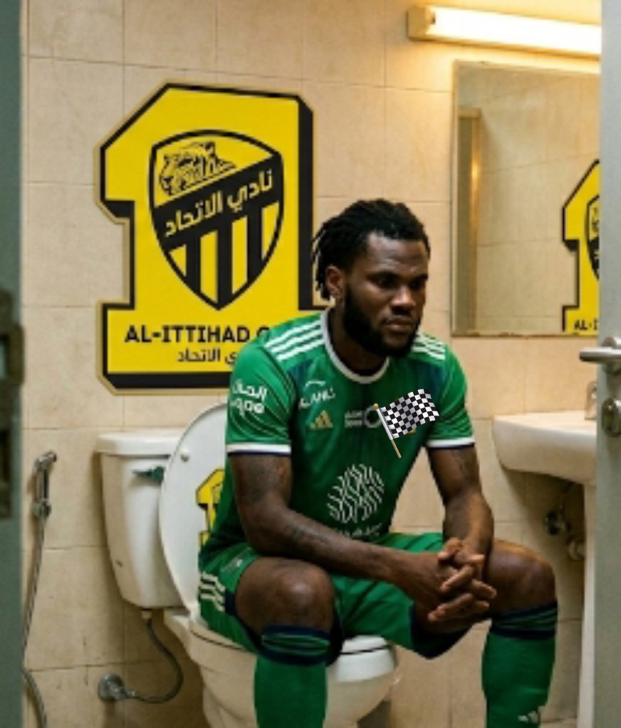 AliAli100100's tweet photo. @bssb_4 @ALAHLI_PLUS ممسحة الانديه وممسحة الهبوط نادي الاتحاد نادي الحمامات بتقضي حاجتك اشتر تيشرت الاتحاد حمام متنقل 
تتكلم عن تاج راسك نشرشح ناديك ونذكرك بالماضي يا نادي غير رسمي رجع يلغب بالواسطه المفروض انت مشطوب نهائي يعني بطولاتك يا حيوان غير رسميه  تف عليك وعلى ناديك العار https://t.co/6MfZNEzD6U