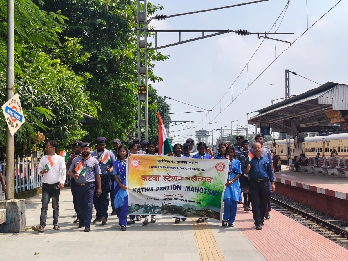 bsgnhq's tweet photo. As part of the Station Mahotsav – Birthday Celebration programme of Heritage Stations organised by Howrah Div., Sree Gouranga Scouts Indrani Guides Group, Katwa under Eastern Railway Bharat Scouts and Guides participated in the celebrations held at Katwa Junction on 28 Sep. 2026. https://t.co/4jjJA5eO2T