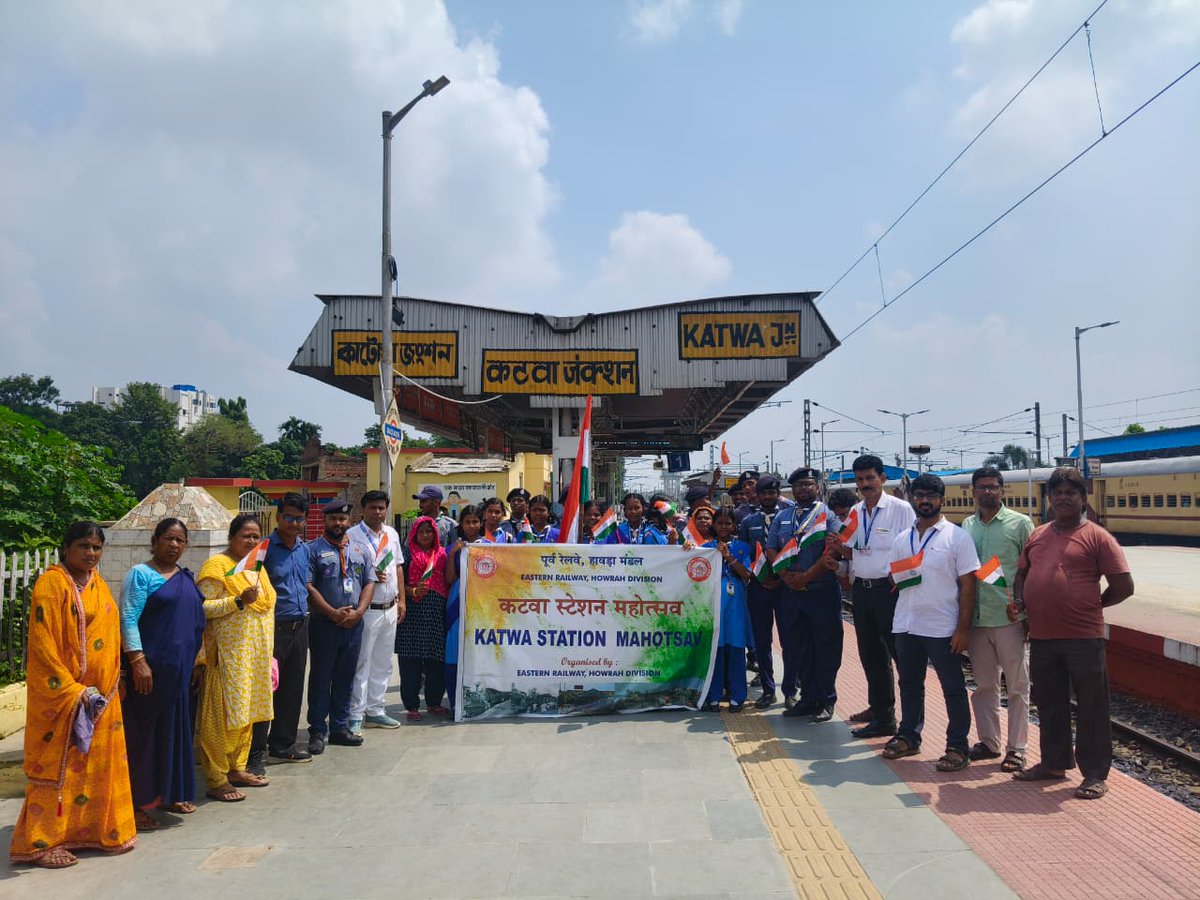bsgnhq's tweet photo. As part of the Station Mahotsav – Birthday Celebration programme of Heritage Stations organised by Howrah Div., Sree Gouranga Scouts Indrani Guides Group, Katwa under Eastern Railway Bharat Scouts and Guides participated in the celebrations held at Katwa Junction on 28 Sep. 2026. https://t.co/4jjJA5eO2T