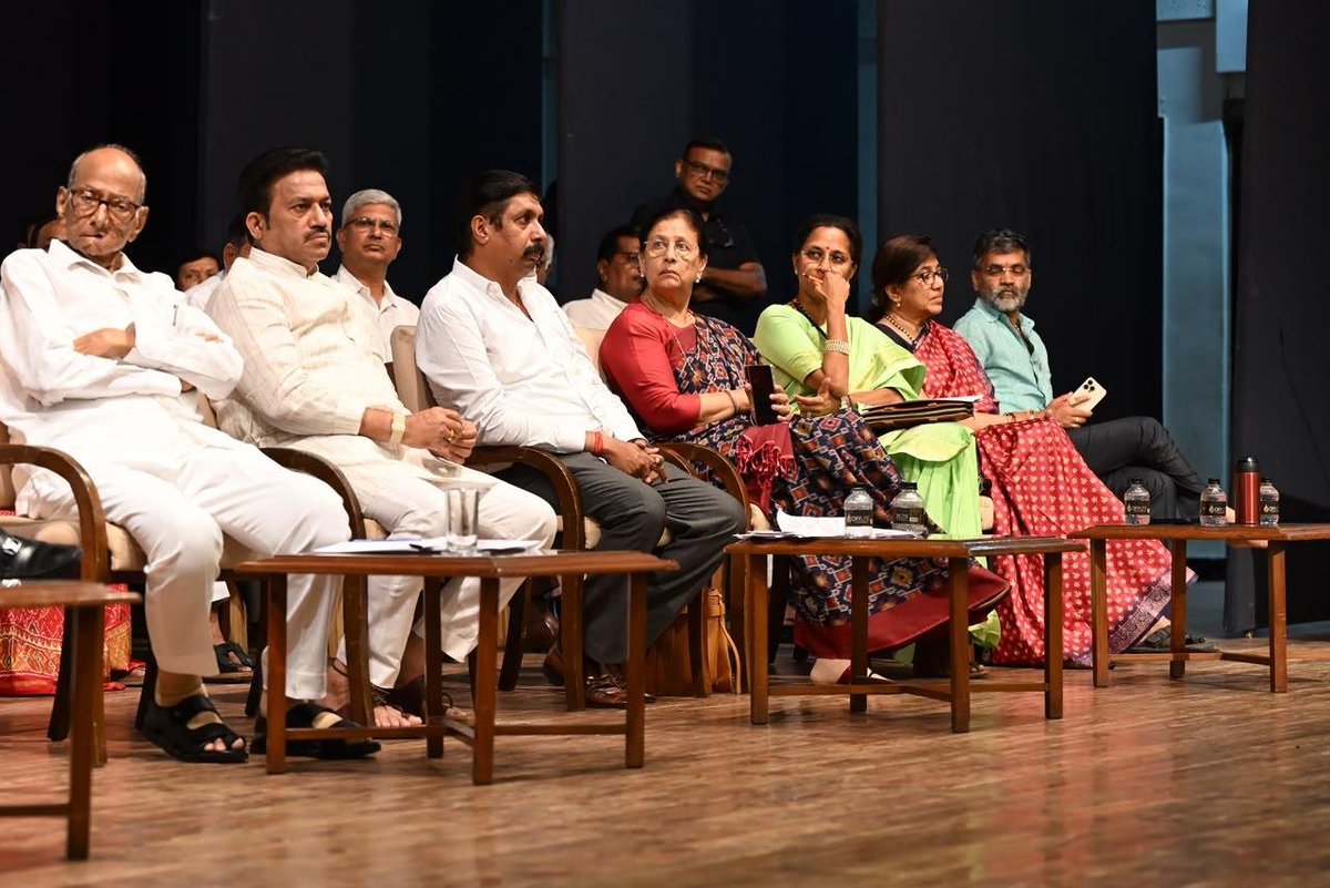 supriya_sule tweet picture