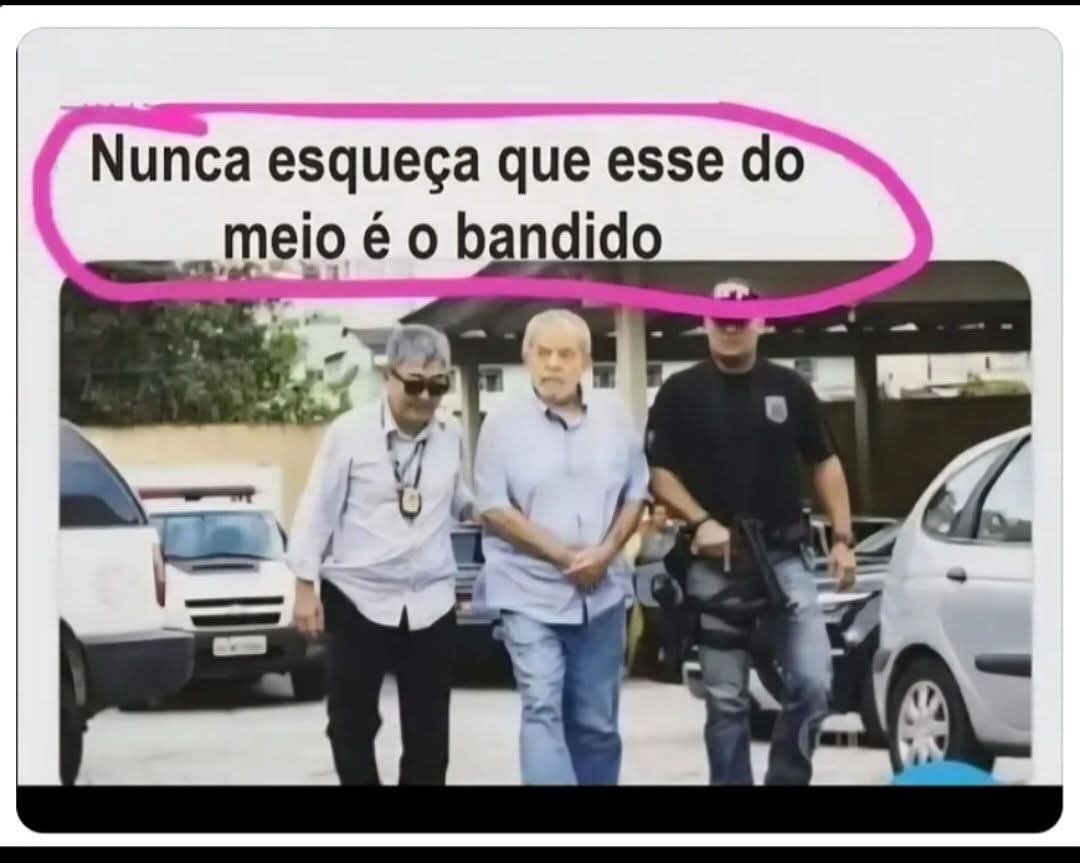 DupratSeni's tweet photo. @LiviaPetralha GRANDE DIA ! 
VÁ CHORAR NA CAMA QUE É LUGAR QUENTE! https://t.co/AFNpBVctPk