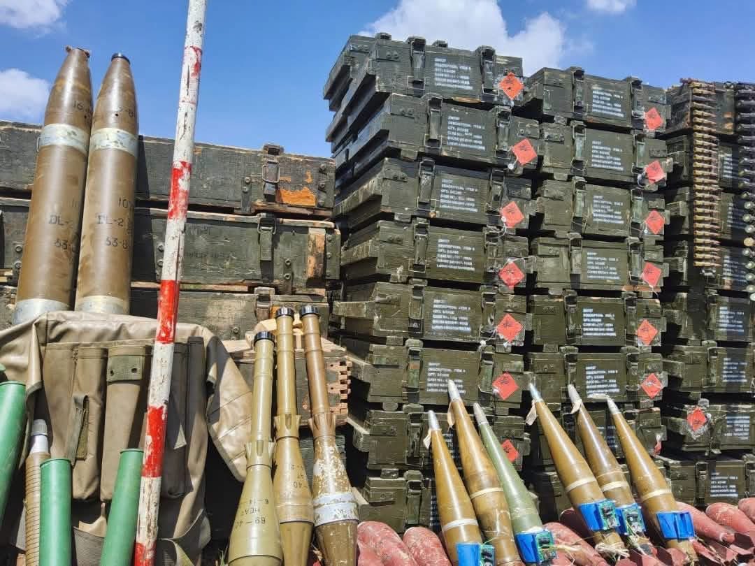 breaking_bre's tweet photo. 🚨NEW: ENDF has captured a large amount of arms from TPLF including  D 30 artilleries. https://t.co/fYkO3GPekR