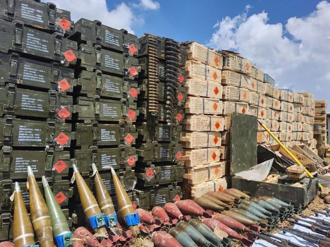 breaking_bre's tweet photo. 🚨NEW: ENDF has captured a large amount of arms from TPLF including  D 30 artilleries. https://t.co/fYkO3GPekR