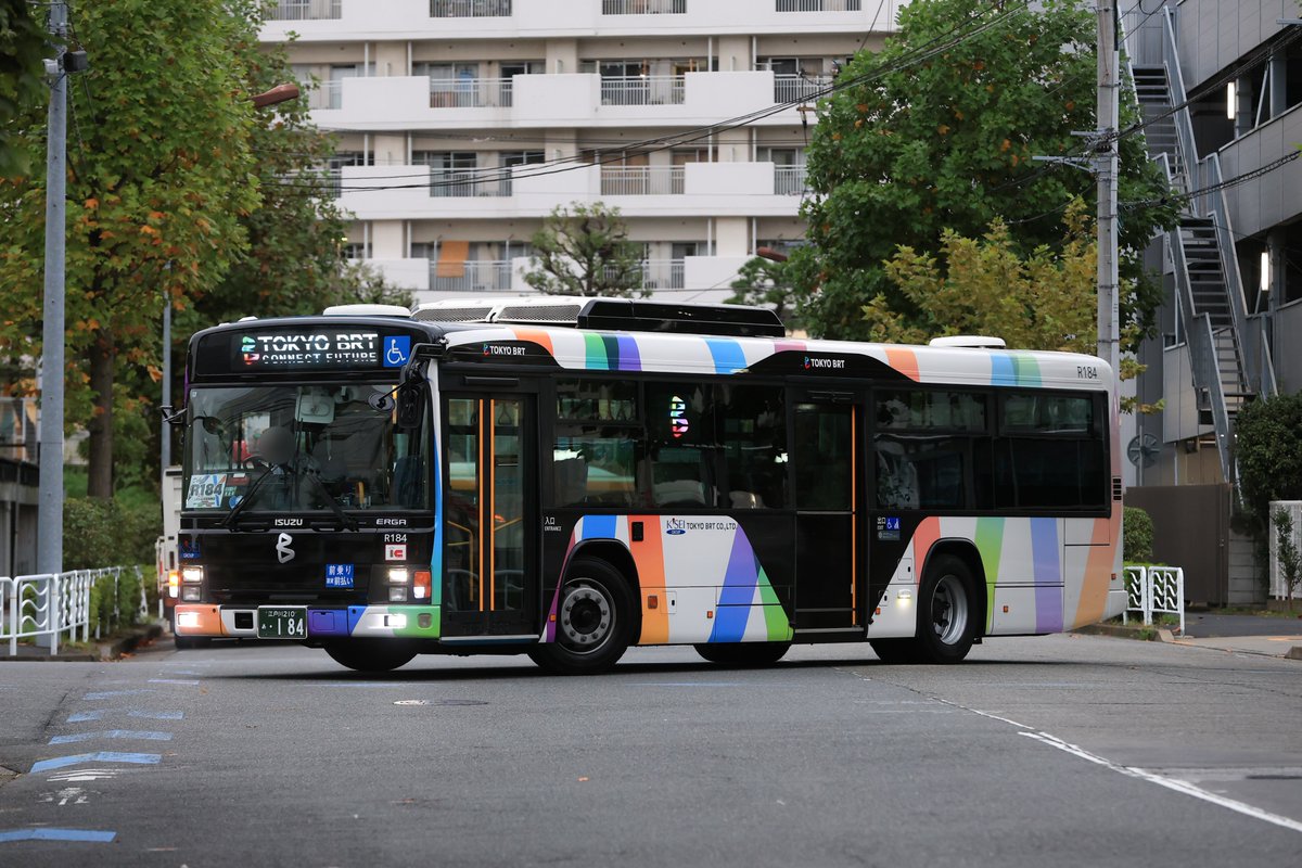 Tekken_kai's tweet photo. 東京BRT葛西臨海営業所 幹線ルート
R184:江戸川210あ184(LKG-LV234N3)
元は京成バス8224号車(金町)だそうです。
同社の乗合では初のMT車らしいですね。 https://t.co/PkDBf6s5U6