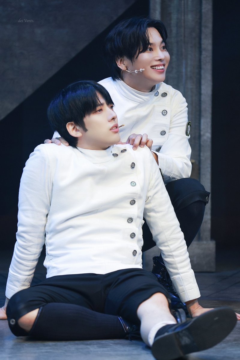 desvents_'s tweet photo. 260926 비더슈탄트 스페셜 커튼콜｜펜싱의 시작 S

매그너스 볼커 #최석진
하겐 악스만 #김지웅 https://t.co/R5X1A1taR3