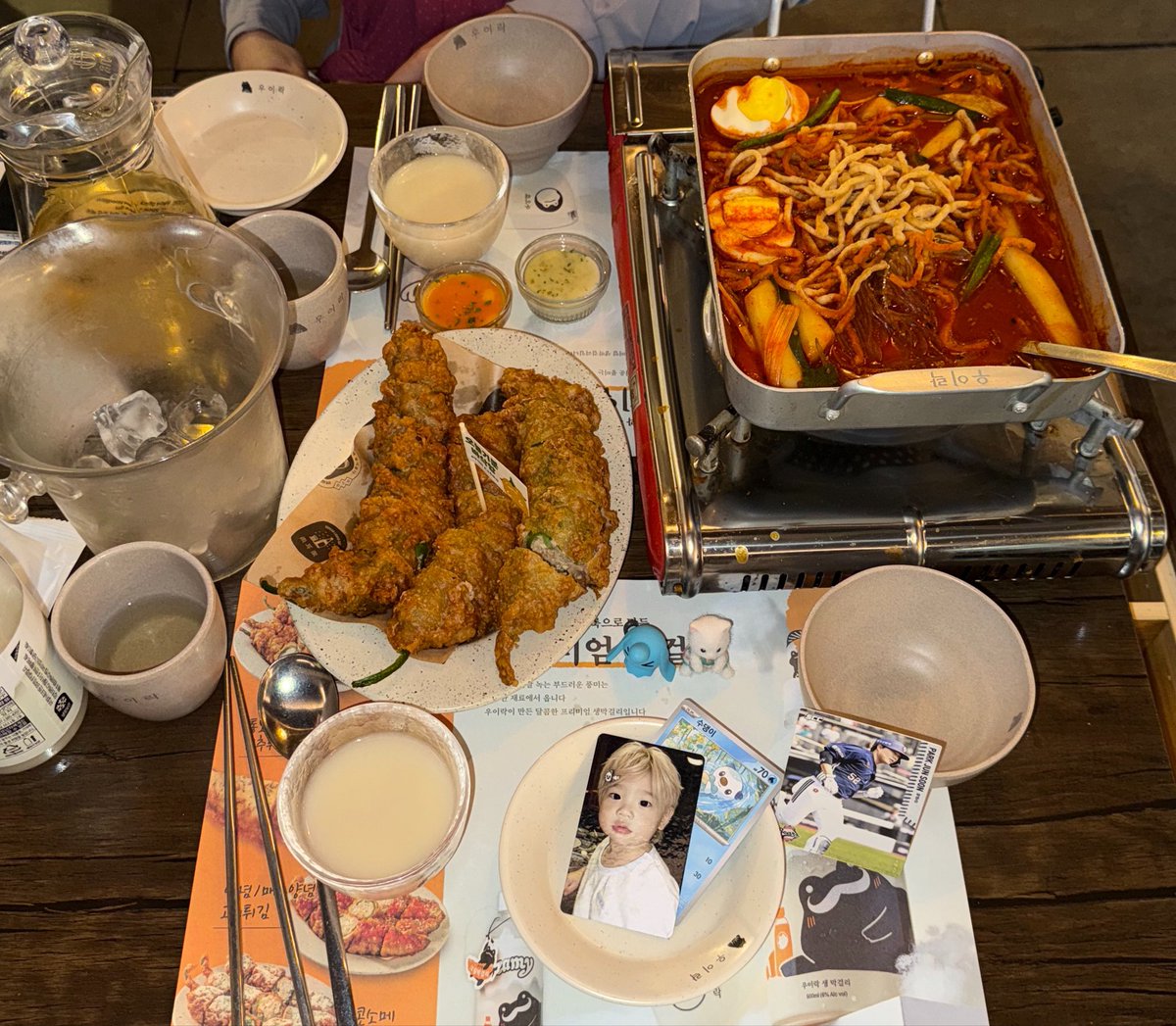 svirhn's tweet photo. 이만보걸어도배부른하루입니다 https://t.co/RAASBeLLVL