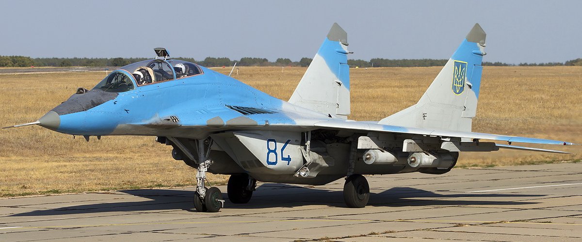 Corso_Handler's tweet photo. @Mio1959v1 @JMLC78 @olex_scherba For the lack of a better platform, in 2014 the Ukrainian MiG-29s were used alongside the Su-25s in a ground attack role runs using iron bombs and unguided rockets.

At that time they restrained from their typical A-A role as the Donbas separatists did not possess any aircraft. https://t.co/6RvL5pqtgc