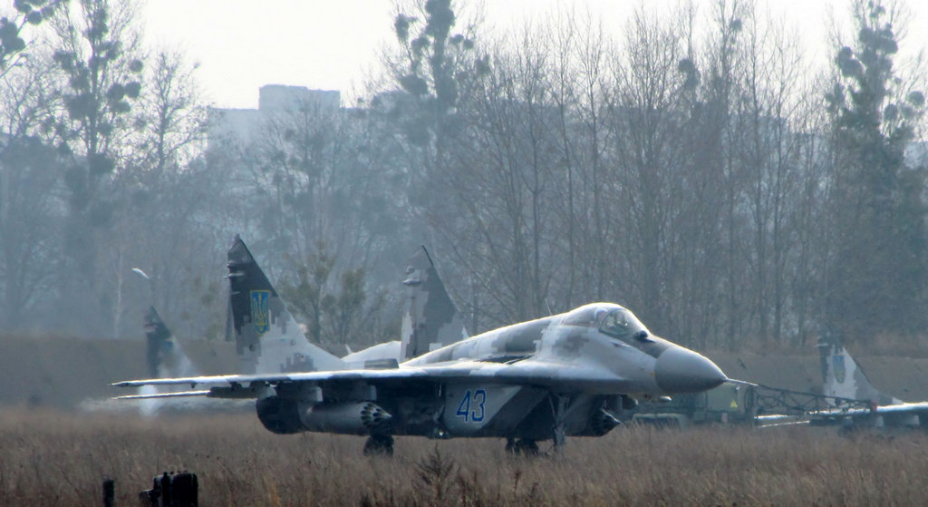 Corso_Handler's tweet photo. @Mio1959v1 @JMLC78 @olex_scherba For the lack of a better platform, in 2014 the Ukrainian MiG-29s were used alongside the Su-25s in a ground attack role runs using iron bombs and unguided rockets.

At that time they restrained from their typical A-A role as the Donbas separatists did not possess any aircraft. https://t.co/6RvL5pqtgc