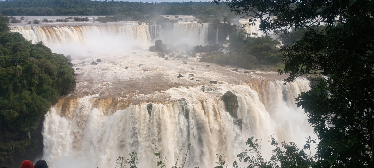 ImTuAr's tweet photo. Amigxs! Les quiero contar de mi viaje a lxs cataratas del Iguazú!!! Estoy muy contentx https://t.co/YfhR7pPOTt
