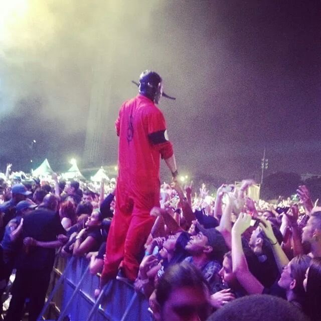jffgms's tweet photo. @slipknot @marilynmanson @hatebreed Loading… Slipknot’s 8th concert! With MM and Hatebreed, what a dream! See you there!        2013’s Monsters of Rock epic surfing crowd caught on TV at Hatebreed’s concert before Limp Bizkit, Korn and Slipknot (an others! https://t.co/JfMqb7JGsC