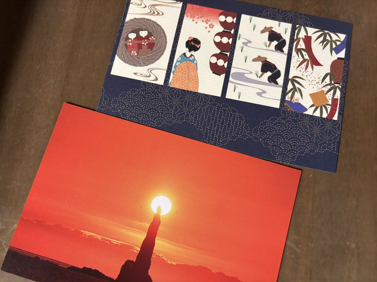postcrossing_zw's tweet photo. ↑ドイツ🇩🇪へ
wishリストに当てはまるカードがなかったので、好みのイラストに雰囲気が近いものを👘🍵

↓スイス🇨🇭へ
日の出・日没の写真が好きな方に、
朝日が重なると火が灯ったように見えるローソク岩のポストカード🕯🪨(積丹)

#ポスクロ
#postcrossing https://t.co/mH74021et8