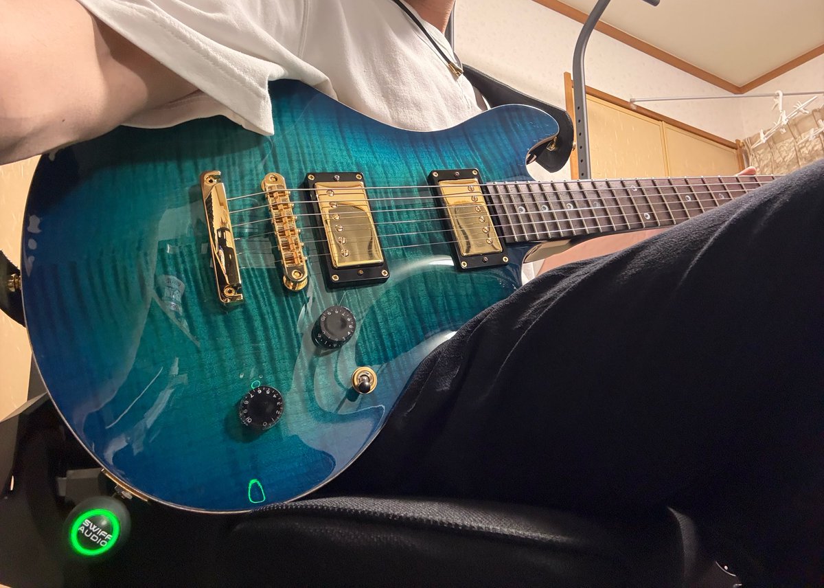 BlueSound816's tweet photo. 今日は仕事終わるのが遅くなったから基礎練だけして寝るよ
23時15分まで！！ https://t.co/8uXGBTpOj2