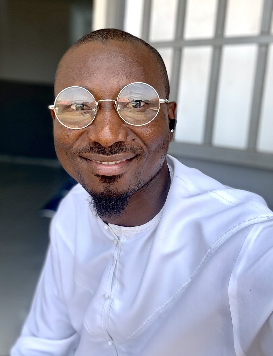bashoverrated's tweet photo. All man Sabi e seat na Family Meeting…

Wae wi Dae Struggle so; Unu nor post say Day 1 bro oh! When Allah bless wi now unu go post XyZ… 

Leh Allah make life betteh 4 wi all..

#AllahOverEverything 
#PrayEnGoTry 
#RefuseToSink https://t.co/lZ4ufA8uML