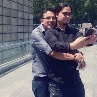 MONCAYOJUAN's tweet photo. 📌LE PAGA MARU CAMPOS $200 MIL💵💰 PESOS POR IR A CALUMNIAR A @AndreaChavezTre

⚠️El desempleado y fracasado @LuisCardenasMx fue llevado por el gobierno de Chih. con el pretexto de una "conferencia" cuando en realidad fue contratado como sicario para ir a disparar contra 4T... https://t.co/SdMX1wdDTB