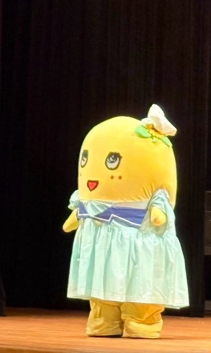funassyi's tweet photo. ヾ(。゜▽゜)ノおやすみなっしー♪ https://t.co/tzGgxbqcCb