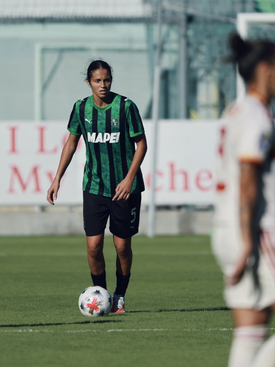 SassuoloUS's tweet photo. First steps in #SerieAWomenAthora ⚽️

#SassuoloRoma 
#ForzaSasol 🖤💚 https://t.co/H1oXowkn8X