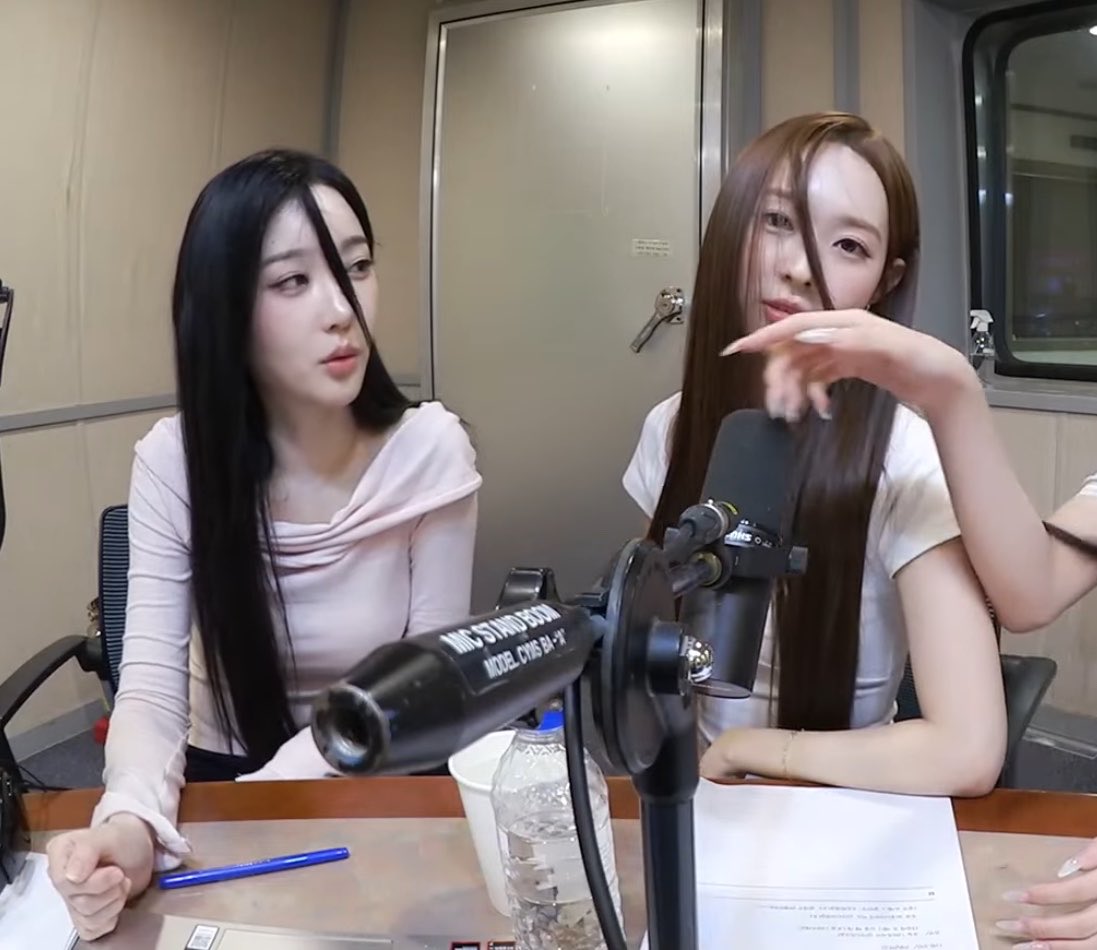 SDHtherapy_'s tweet photo. @str6wberryalien 딸기즈 영원해라 https://t.co/qda3ii7qkf