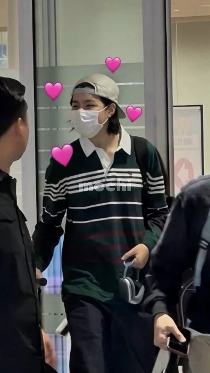 loutifulday's tweet photo. his smileee😭🥹🤏🏻 https://t.co/dHCEN2UyVz