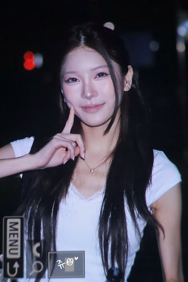 juuO2O2's tweet photo. 260928 pre

#JIANA #지아나 
#YOUNGPOSSE #영파씨 https://t.co/6aY4rezLTJ