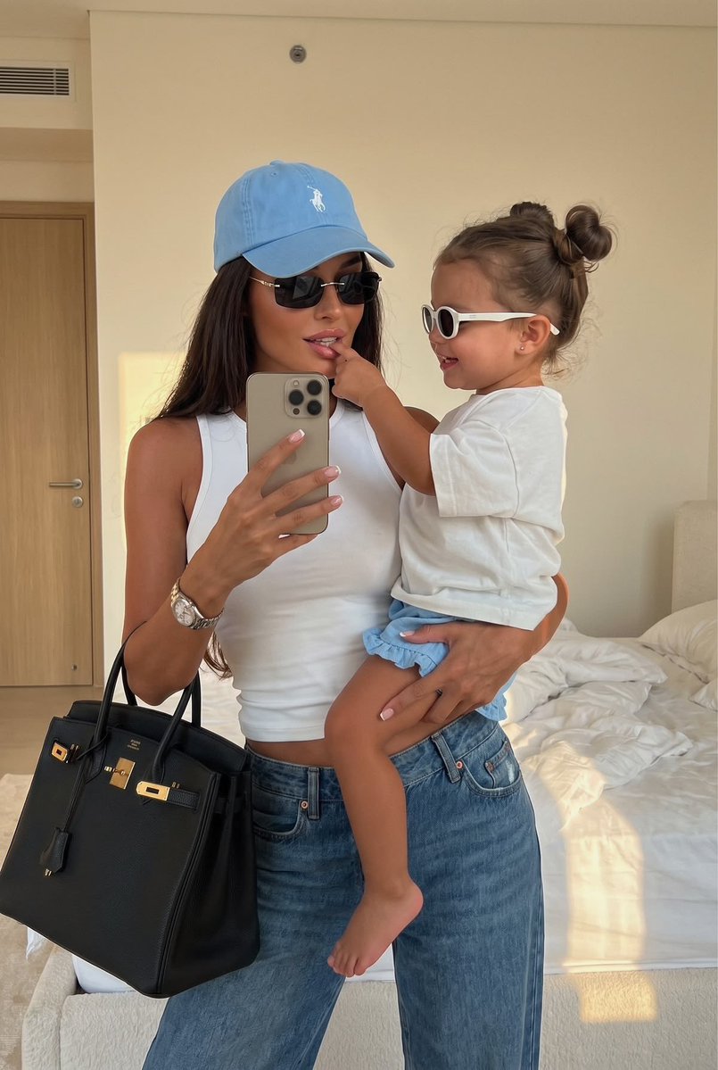 classyladylife's tweet photo. fashion mommy🧸 https://t.co/BH1g5hbbwJ
