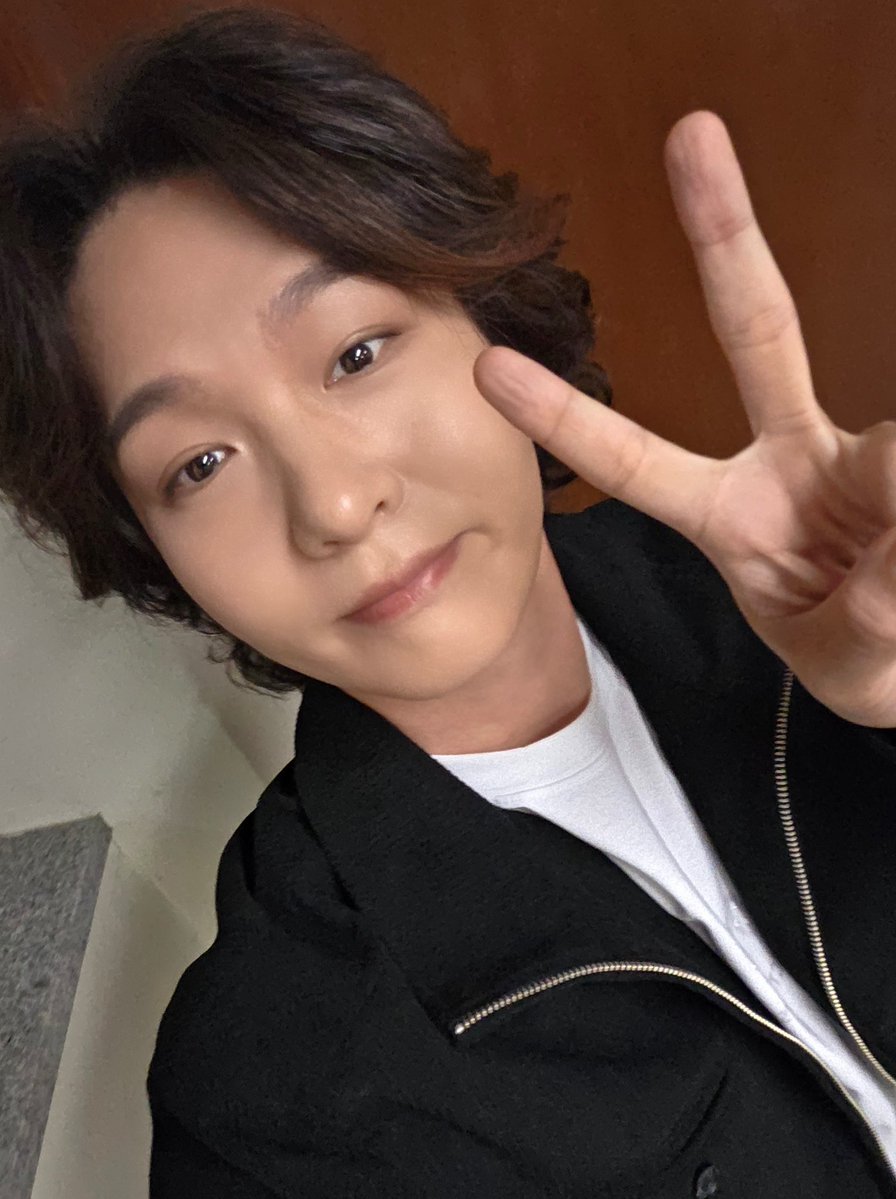 LeeCS_Official's tweet photo. [📸] @ 2026 계명대학교 ENM FESTIVAL

#이창섭 #LEECHANGSUB 
#LeeMake #FragmentaAmoris #사계그리고너 https://t.co/NADcJ8cyYS
